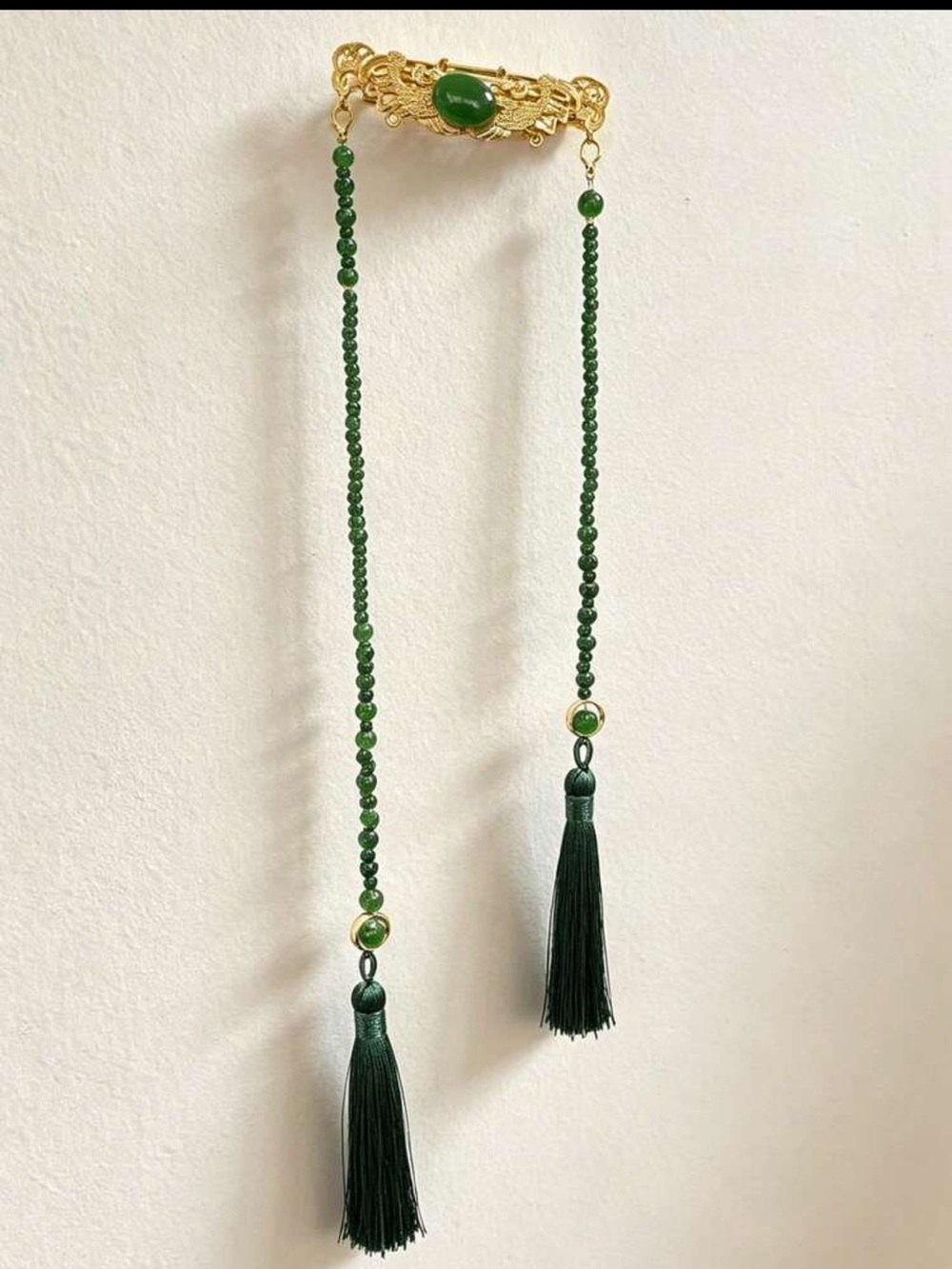 Brand New Boutique Tassel Hair Accessory Jewelry Green Goldtone